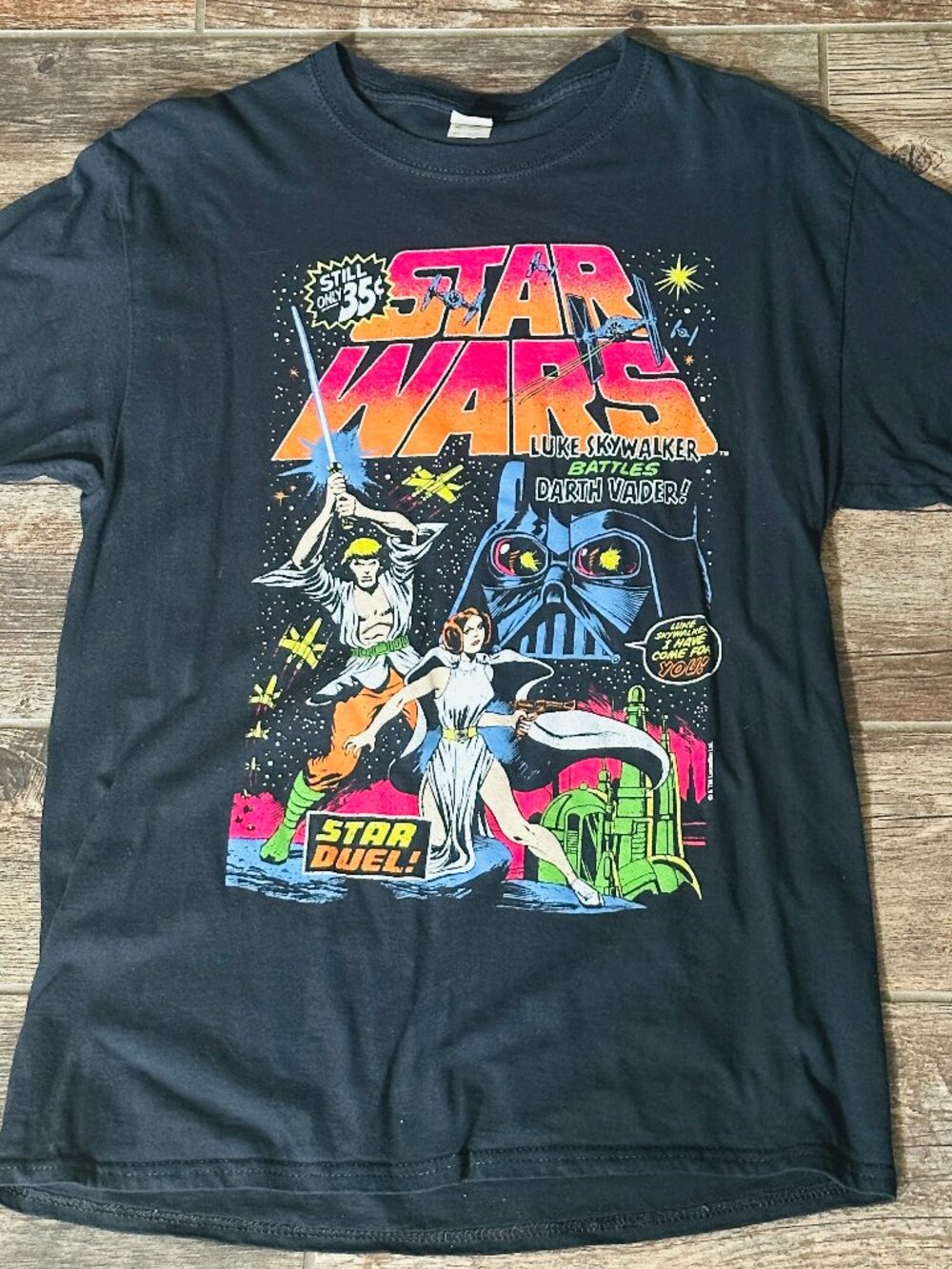 Star Wars Men's T-Shirt - Front Graphic Comic Book - Black Medium  - Luke Vader